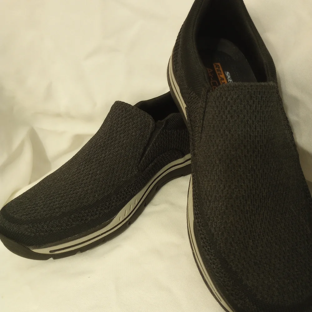 Men's Sketchers - Picture 2 of 15